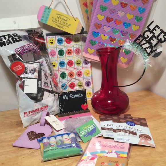 Other - party pack w/face masks, unicorn notes, more (310)